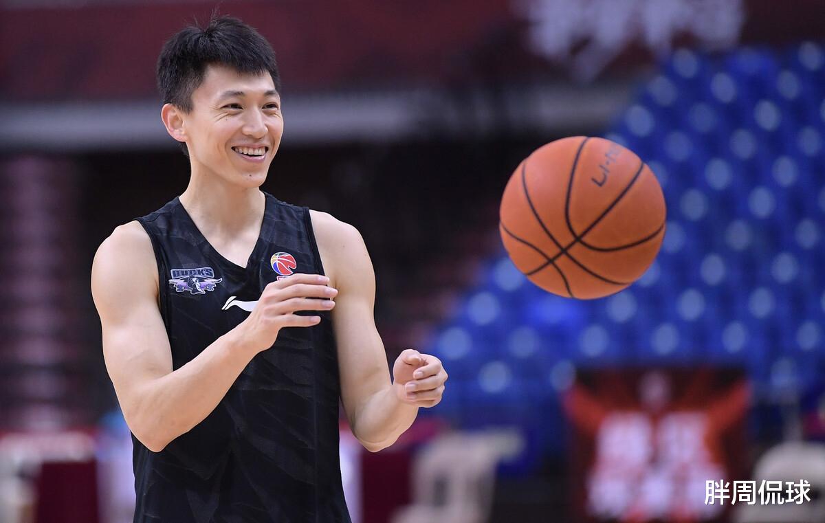 开云kaiyun直播官网 -包含北京首钢训练开放日，窗口期单刀错失引欢呼，CBA季后赛在即，轮换策略成焦点的词条